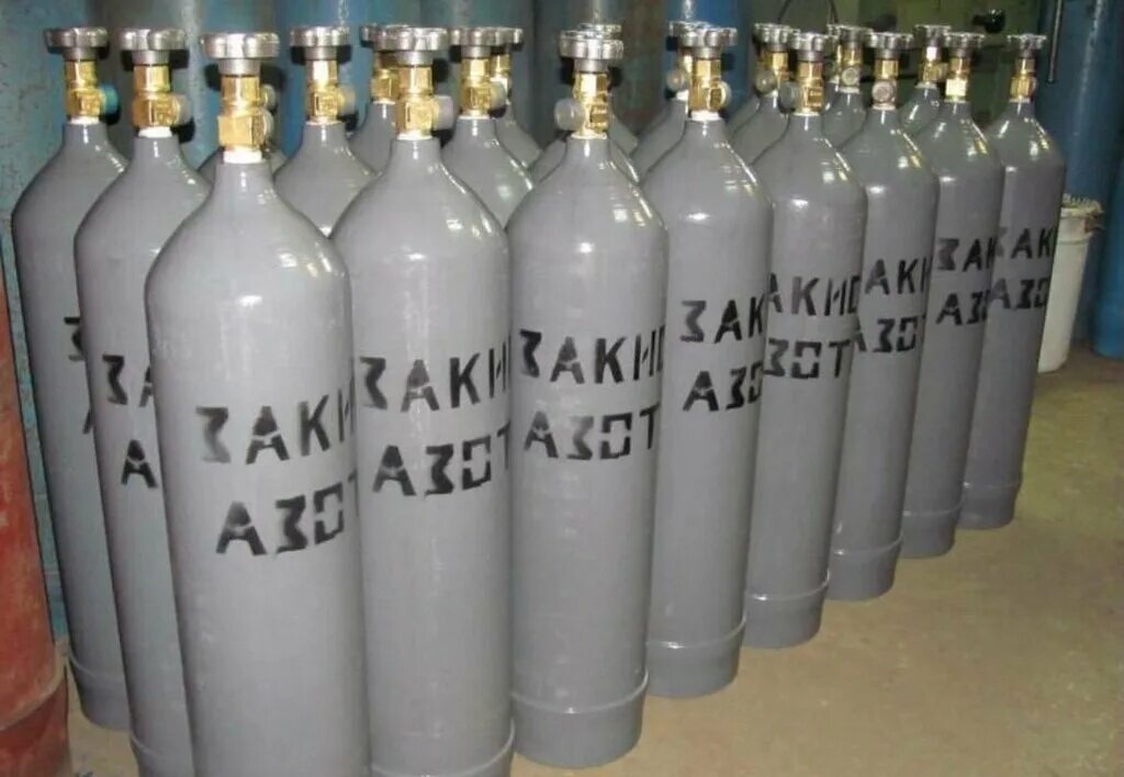 Аргон высший сорт 99. Газовая медицинская смесь. Баллон с кислородом. Баллон азот 10л. Газовая медицинская смесь.