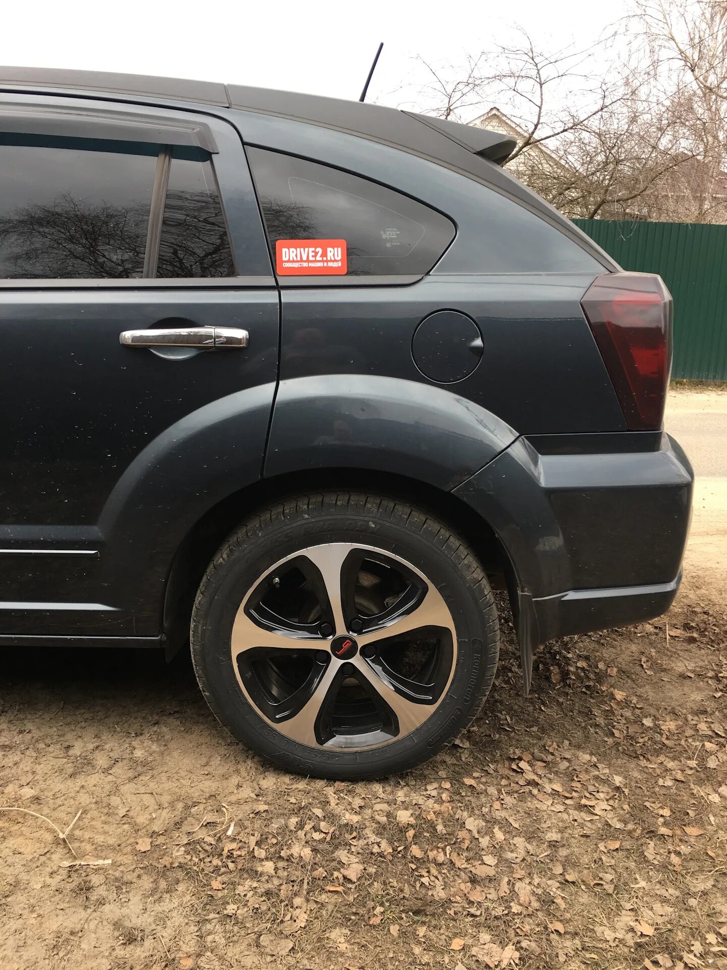 Dodge caliber r20. 225/65 r17 dodge caravan 4. Калибер диски. Калибер диски. Додж калибер r19.