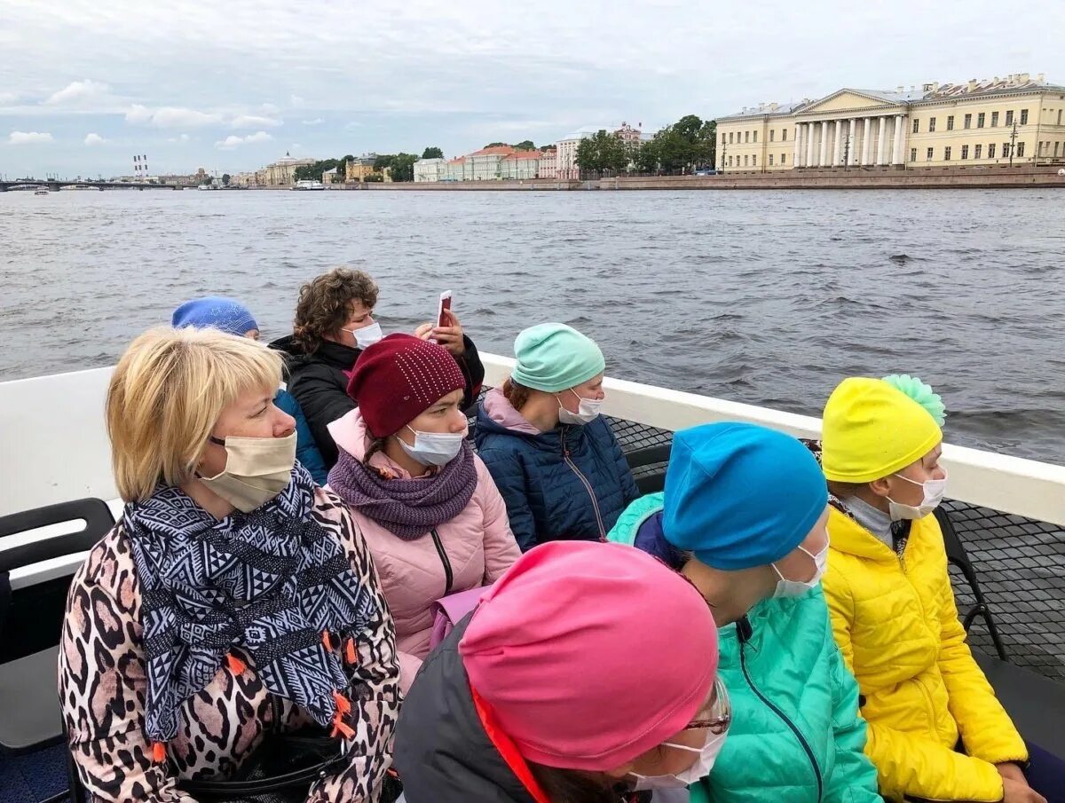 Группа канала санкт петербург. Телеканал спб. Телевидение санкт-петербурга. Канал 78 вероника. Прогулка по каналам санкт-петербурга ноябрь.