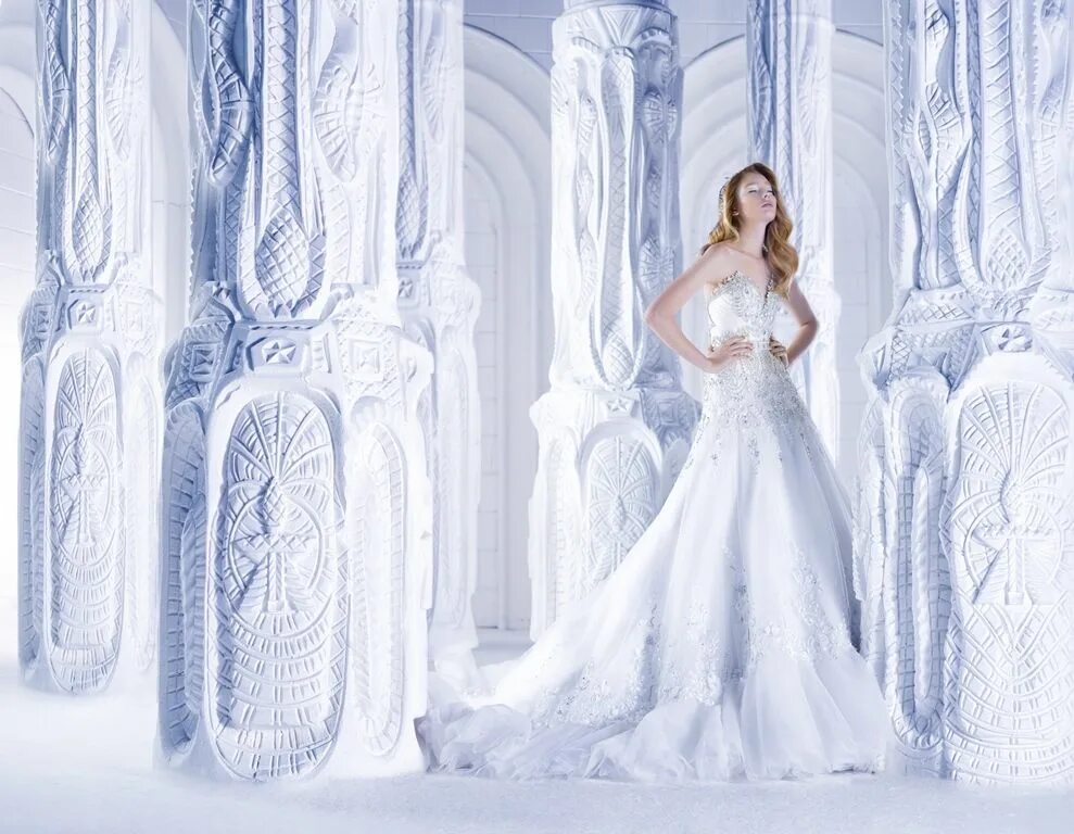 Стиль снежной королевы. Michael cinco wedding dresses spring 2013 вог. свадебное платье в стиле снежной королевы. платье в стиле снежная королева. снежное платье.