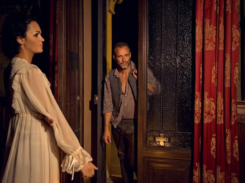 подтанцовка певицы славы. кто снимался в клипе славы. кто снимался в клипе славы. саша морозова и рома желудь. певица слава красный.