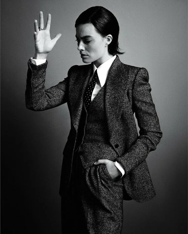 Top 10 ways to wear brogues Tomboy fashion, Fashion, Style