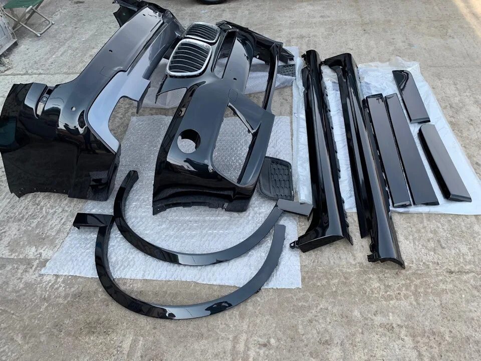 Двери бмв х3 ф25. М обвес бмв х3 ф25. bmw x3 f25 обвес. м обвес на бмв x3 f25. обвес на бмв ф25.