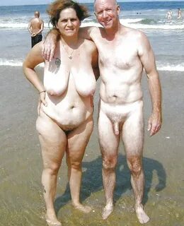 Голые толстые пары на пляже (72 фото) .