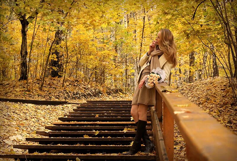 Женщина осень. Осенняя фотосессия. Осенняя женщина. Осенняя печаль.
