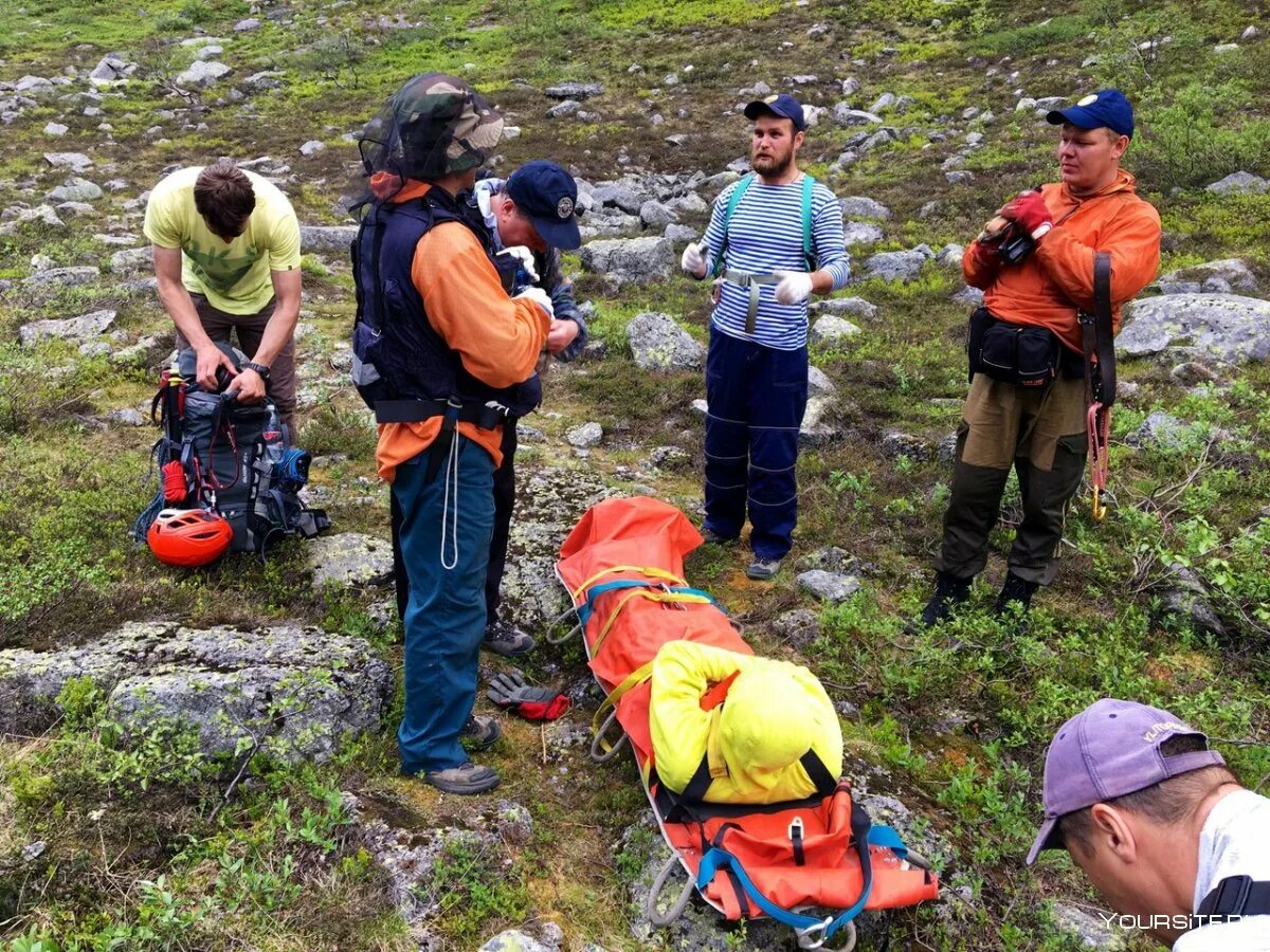 Спасатели природы. Мчс в горах. Спасатели природы. Спасатели мчс в горах. Спасатели природы.