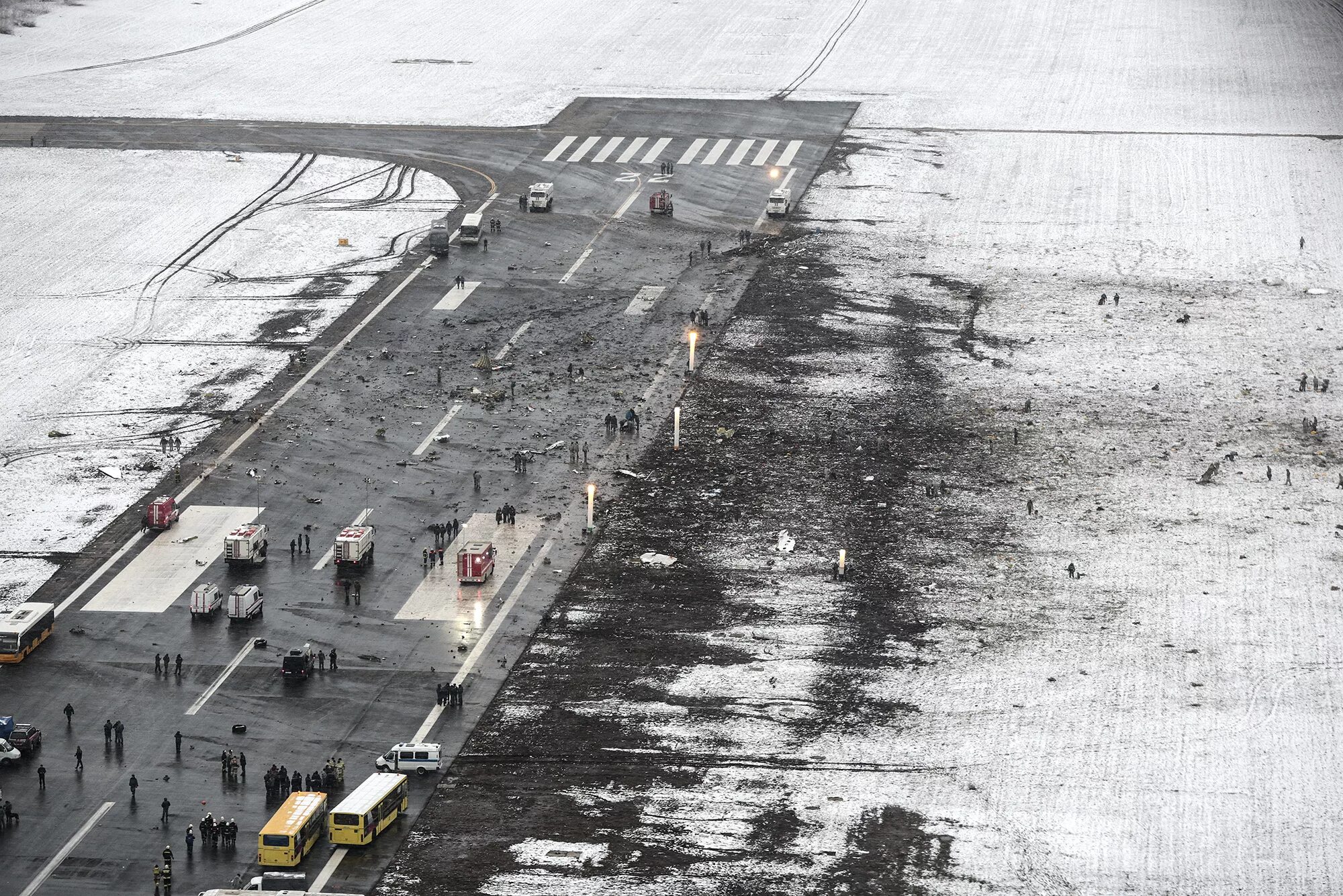 Авиакатастрофа 19. 2016 - Катастрофа Boeing 737 в Ростове-на-Дону.. Крушение Боинга 737 в Ростове. Авиакатастрофа Боинг 737 Ростов на Дону. Авария Boeing 737 в Ростове на Дону.