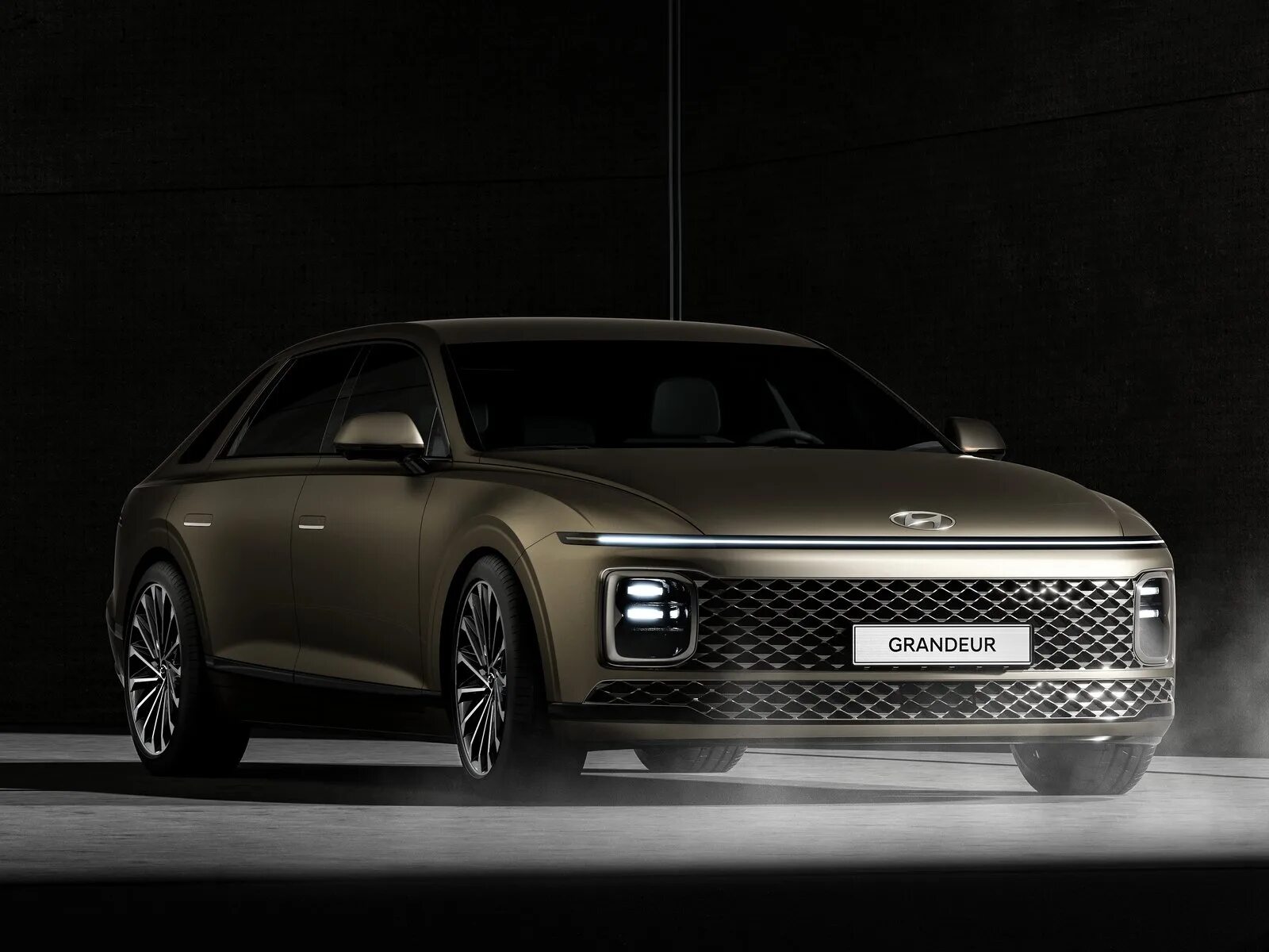 Hyundai grandeur 2022-2023. Hyundai elantra 2023. хендай 2023 года новая. Hyundai grandeur 2022. хендай 2023 года новая.