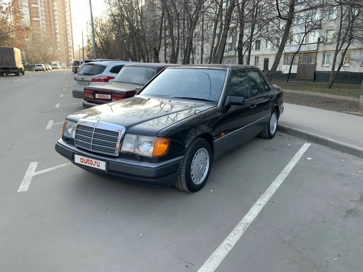 Mercedes 1987. Mercedes-Benz w124 1987. Mercedes Benz 124 1987. Мерседес w124 1987. Mercedes-Benz w124 1984.