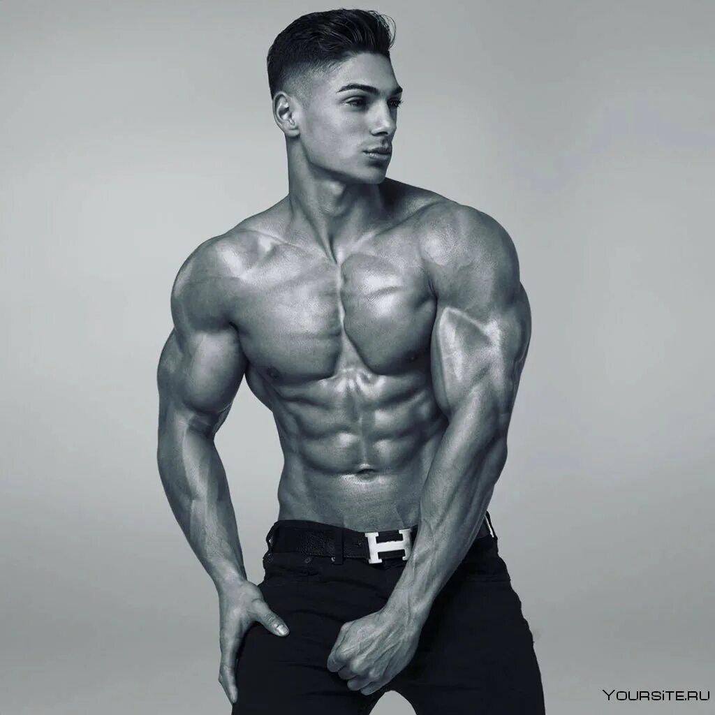 Фитнес модель Andrei Deiu