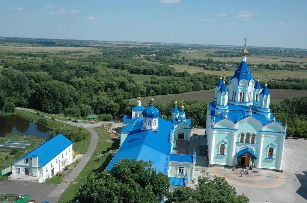 Коренная пустынь Курск. Монастырь в Курской области Коренная пустынь. Храм в Курске Коренная пустынь. Монастырь в коренной пустыни Курская область.