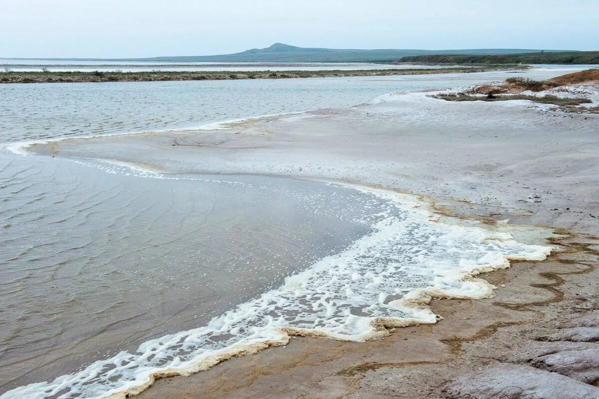 Иордания озеро. Озеро ассаль -155. Соленый водоем. Пятнистое озеро в канаде. Соленый водоем.