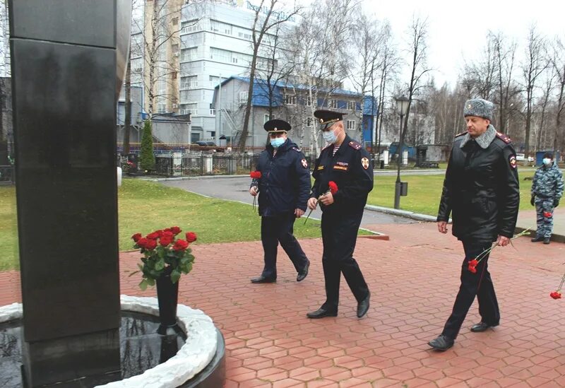 Ганиев ленинский овд ярославль. Сотрудники овд. Автомобили мвд начальник. Увд ярославской области. Овд ярославля.