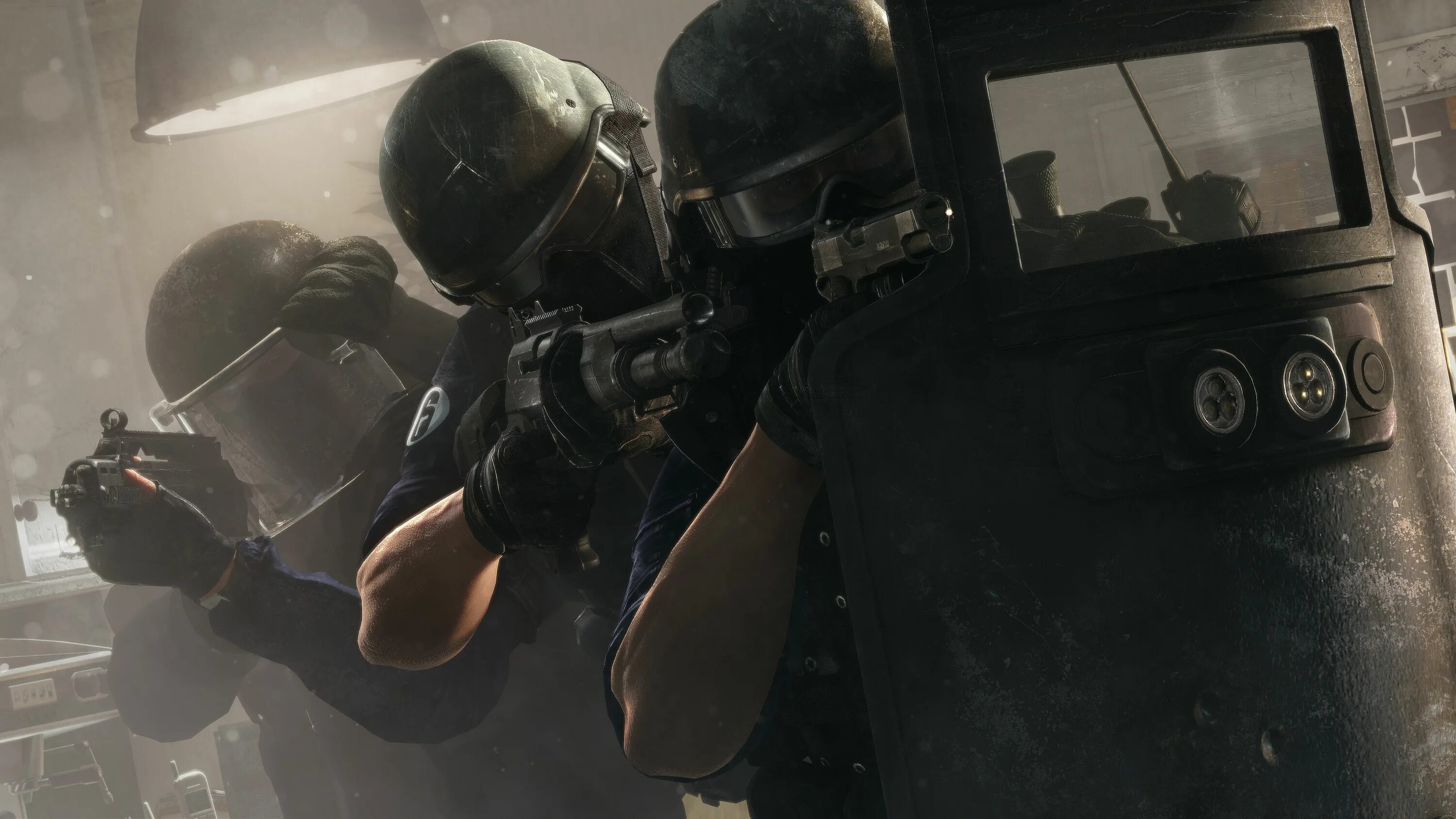 Rainbow six версии. Tom Clancy's Rainbow Siege. Tom Clancy s Rainbow Six Siege. Tom Clancy's Rainbow Six: Siege 4 на 3. Том Клэнси Rainbow Six Siege.