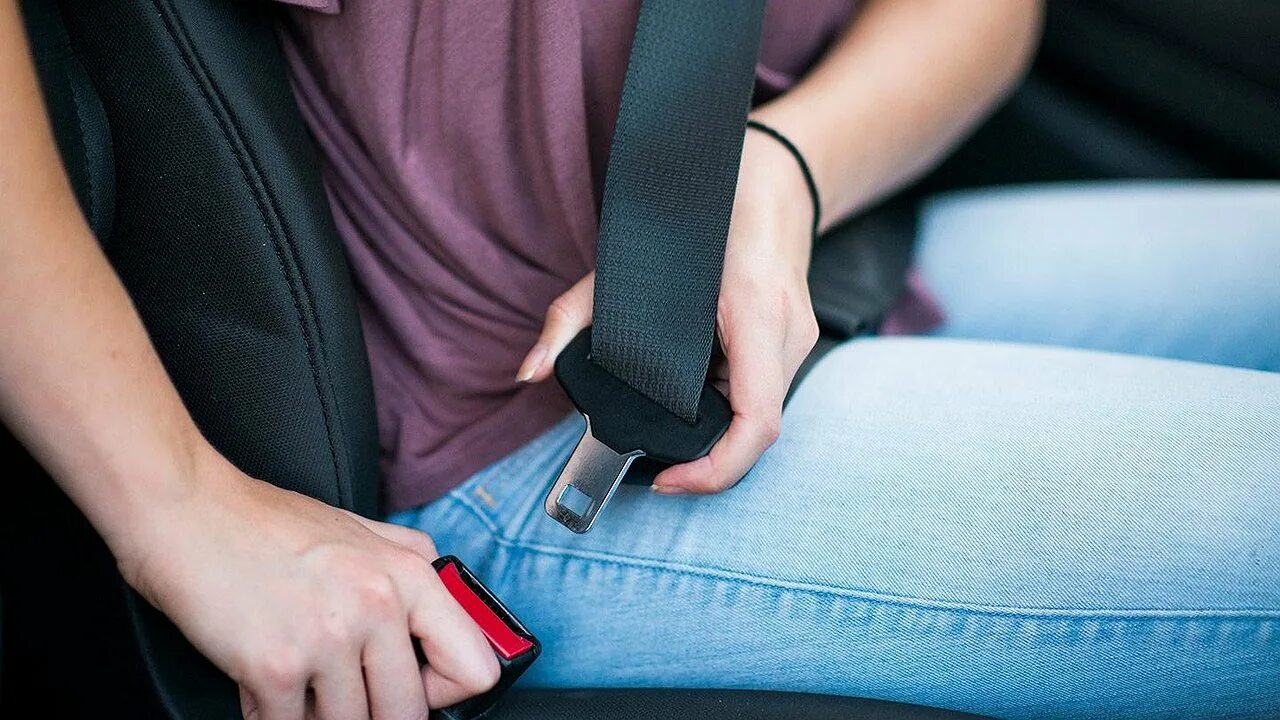 Volvo Seat Belt. Ремень безопасности. Ремень безопасности для автомобиля. Пристегнуть ремни.