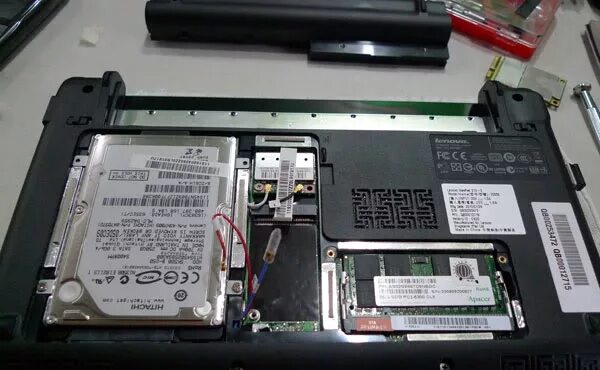 Как вставить карту в ноутбук. Lenovo t400 модуль 3g. Lenovo t420 Modem. Модуль 4g для ноутбука Lenovo THINKPAD x301a. Lenovo t 420 SIM Card.