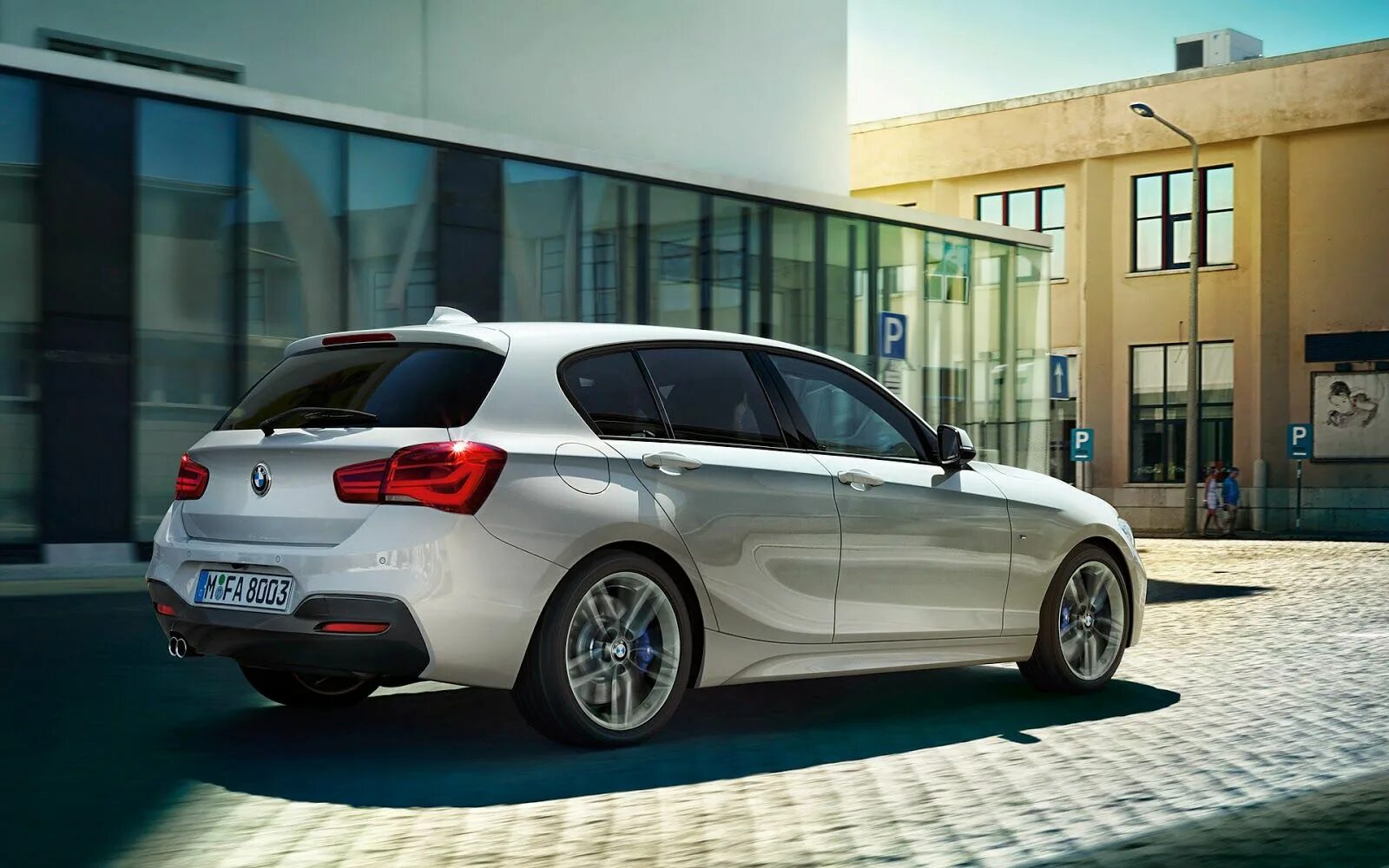 Автомобиль bmw 1. BMW 1. BMW f20 2017. BMW f20 2016. BMW f20 LCI.