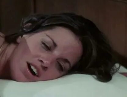 فيلم Everything Goes 1977 مترجم اون لاين - فيديو لفته.