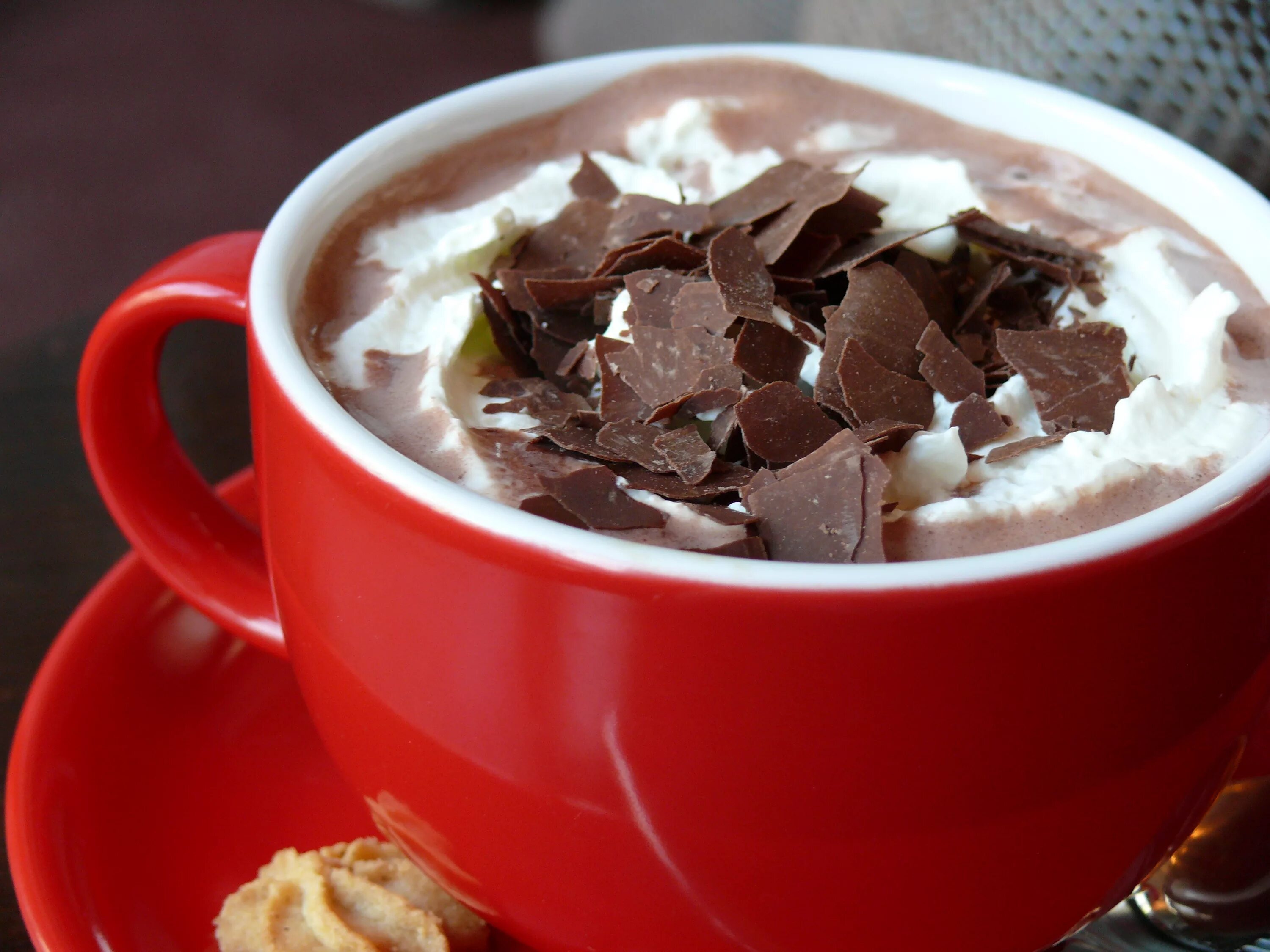 Горячий шоколад без шоколада. Горячий шоколад. Шоколадный напиток. Какао горячий шоколад. Чашка горячего шоколада.