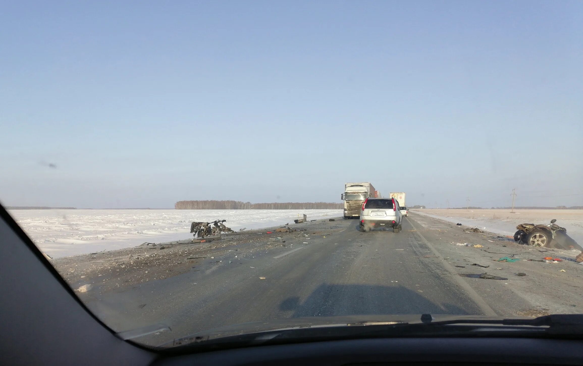 Новости 1 1 сегодня в 12.00. ДТП Тюмень 12 января на трассе Омск-Тюмень. Авария Тюмень Омск трасса фура. Авария на трассе Тюмень Омск. ДТП на трассе Тюмень Омск 02.10.2022.