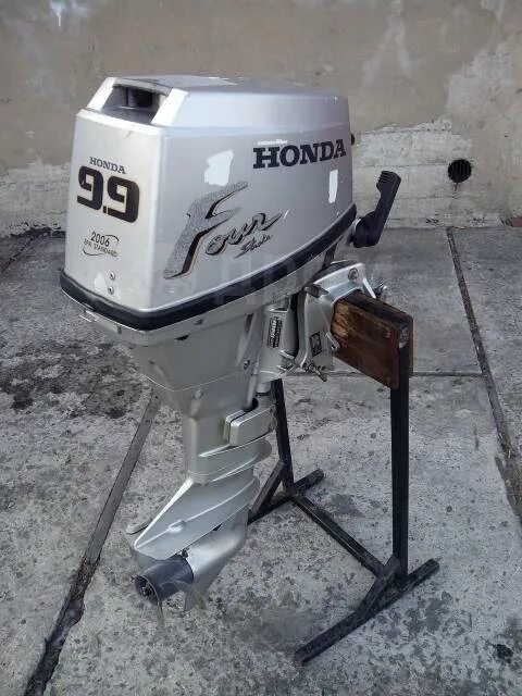 Honda bf10dk2 shu. 9. 9 2т. Honda 9. Мотор хонда 9.