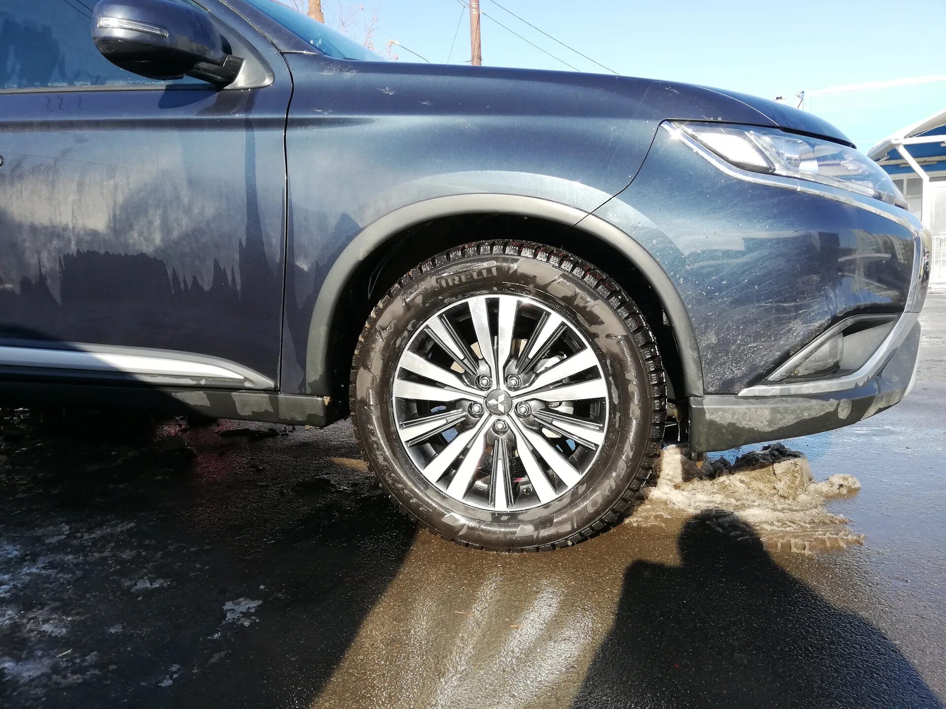 Mitsubishi outlander резина. R18 Outlander 235/50. Outlander 235/60 r18. Шины r18 235 60 Outlander. 235/60 R18 Outlander 3.