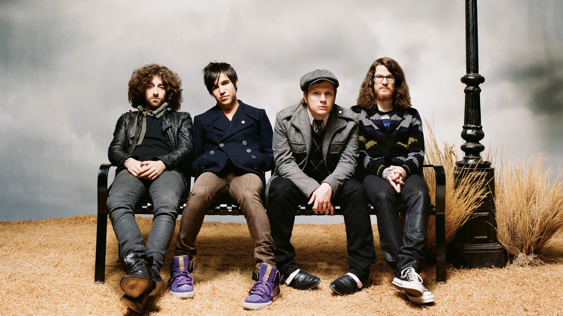 Fallen out группа. Группа fall out boy. фоллаут бой группа. fall out boy 2001. fall out boy 2000.