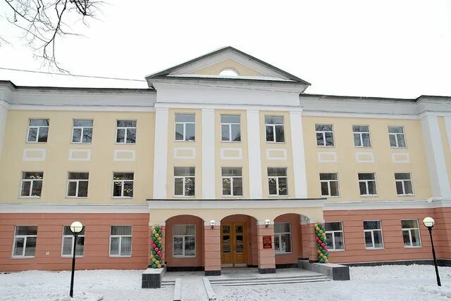 Библиотека герцена кирова. Кировская областная библиотека имени а. Библиотека герцена киров. И. И.