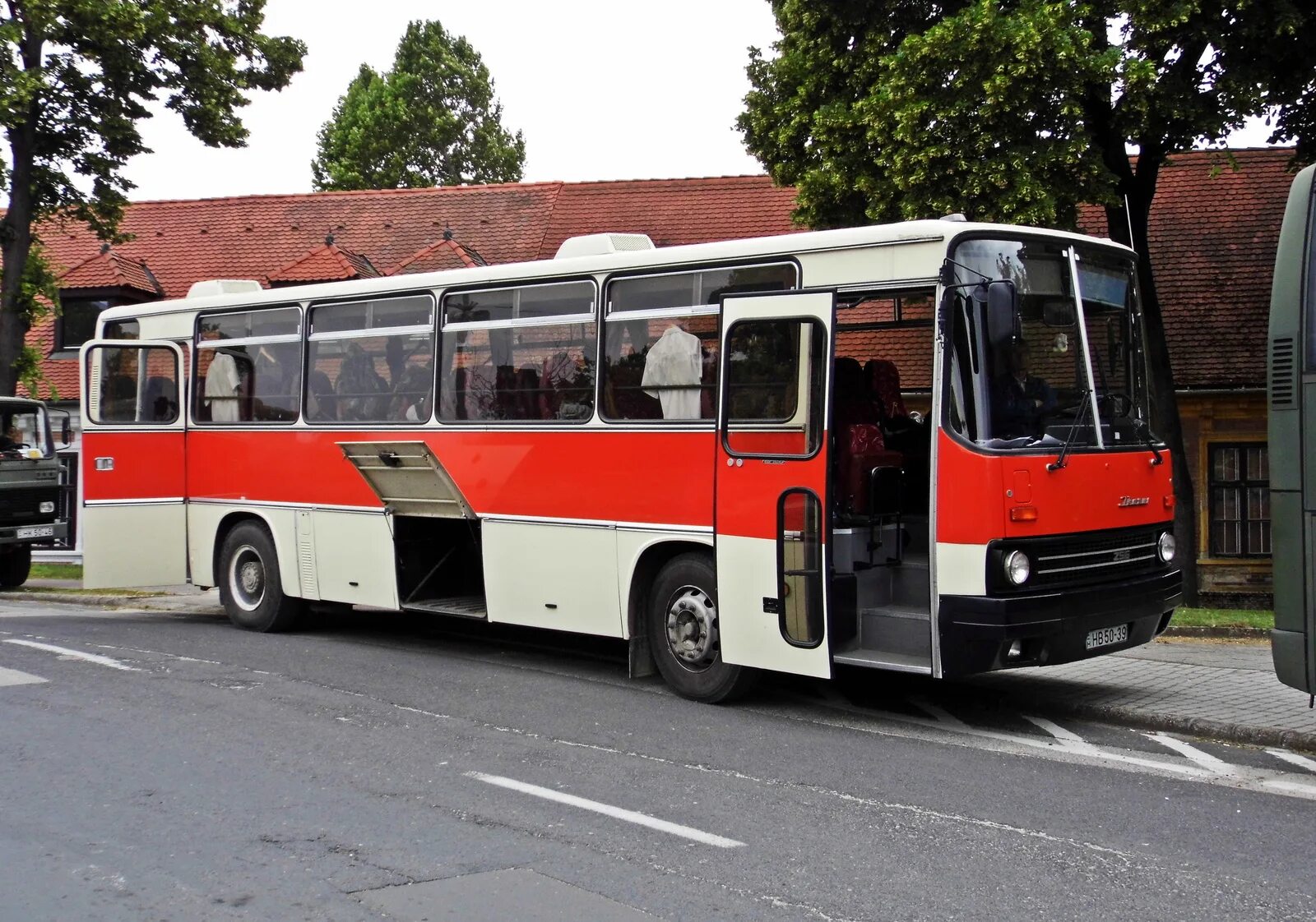 Пятьдесят шестого автобуса. Ikarus 256. Икарус 256.50. Икарус 256 турист. Икарус 256 2002.