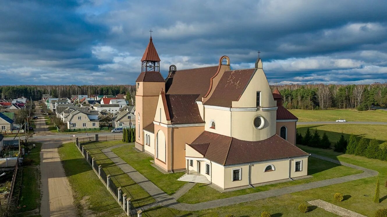 В какой стране находится город лида. Лида белоруссия. лидский костел. лида гродненская область. костелы беларуси.