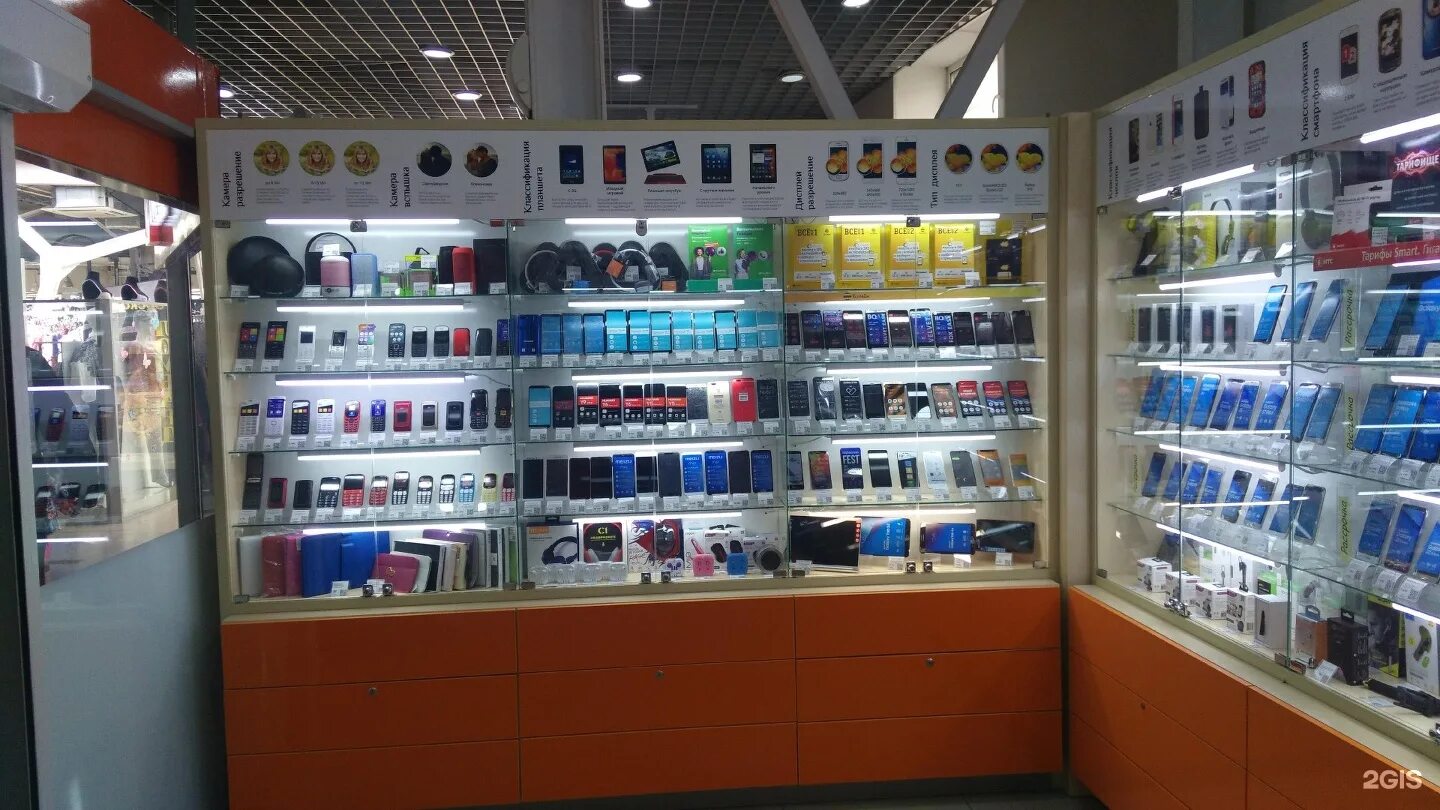 салоны связи спб. витрина с телефонами. салон сотовой связи. магазин телефонов. салон сотовой связи.