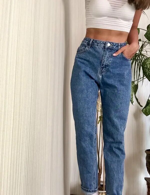 Джинсы mom topshop. Джинсы мом levis. Джинсы mom topshop. Shut up mom jeans. Джинсы мом.