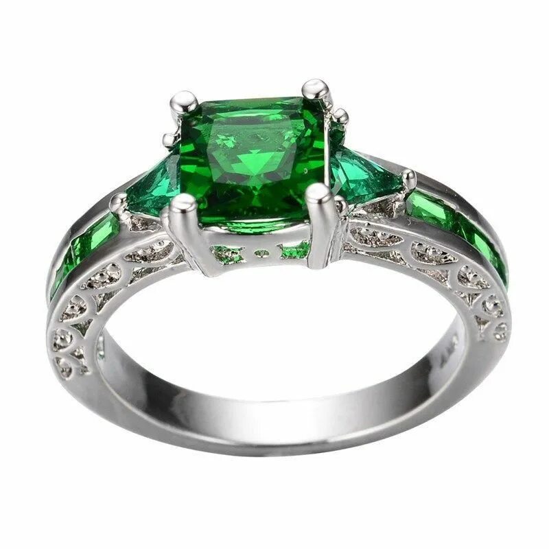 Emerald white. Кольцо из белого золота с зеленым камнем. Перстень с зелёным цирконом. Кольцо белое золото с зеленым. Emerald Engagement Ring.