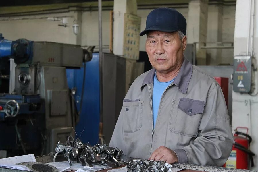 Центр инжиниринга фото. Семей инжиниринг. Завод рождение и ликвидация. Семей инжиниринг. Семей инжиниринг.