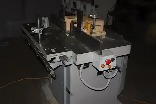 Фрезерный станок с шипорезной кареткой фсш-1а. Шипорезный станок для сращивания. Rojek fs-550. Фрезерный станок по дереву с шипорезной кареткой фсш-1а. Станок фрезерный шипорезный.