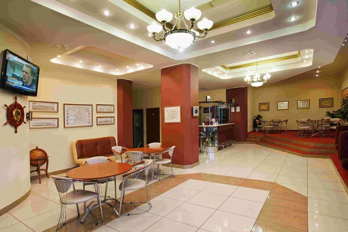 Гостиница малибу омск. Амакс отель омск 3. Отель омск вакансии. Амакс отель омск. Гостиница амакс ростов сотрудники.