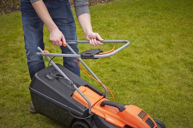 Газонокосилка fox. Газонокосилка Black+Decker emax32s. HKL-12-230 портативный электрическая газонокосилка. Газонокосилка Black+Decker clma4820l2. Ротор газонокосилки Black Decker.