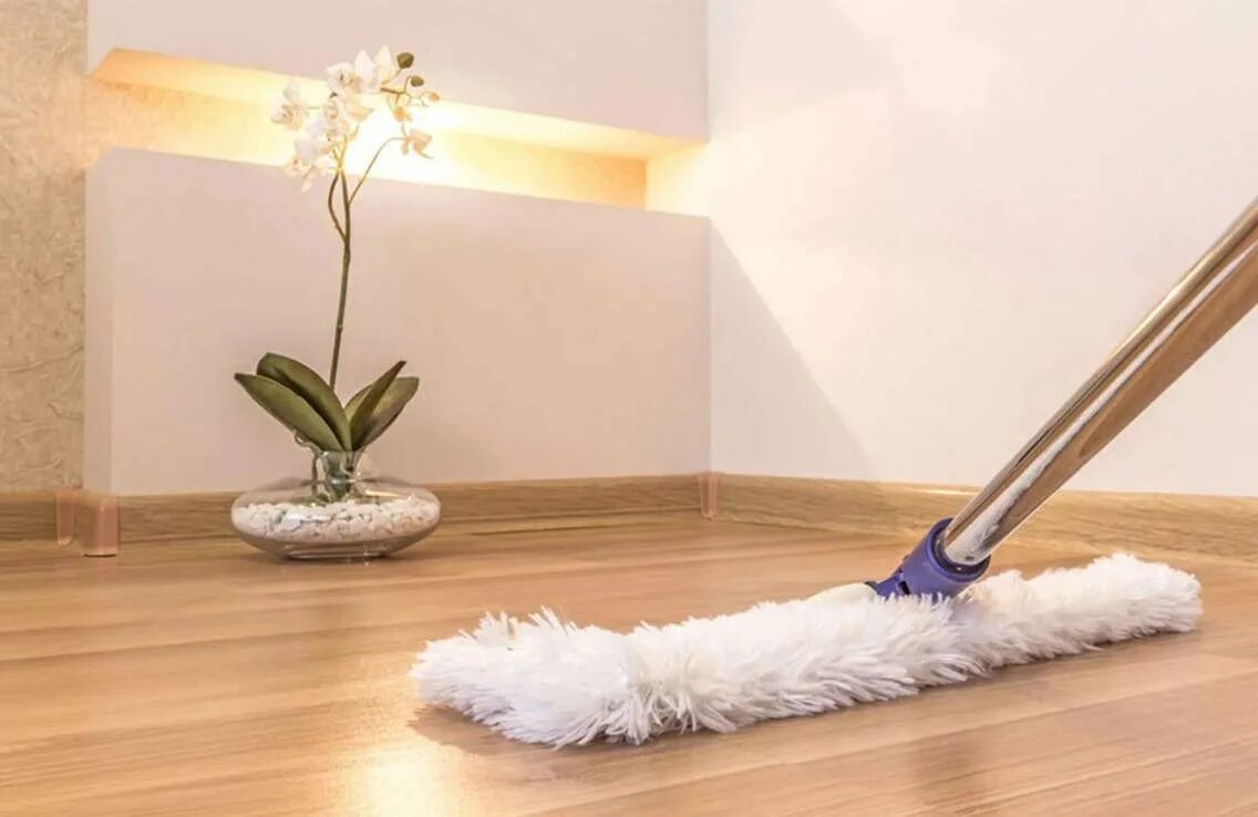 Сколы на мебели. Пятна на линолеуме. Царапины на ламинате. Пятна на ламинате. Шпатлевка щелей паркета.