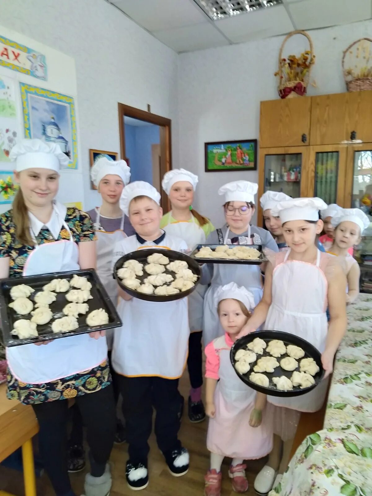Праздник сороки в 2025 году какого числа. Сороки праздник. жаворонки на 40 мучеников севастийских.
