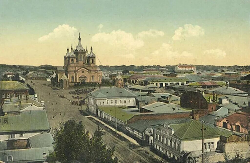 Год основания площадь