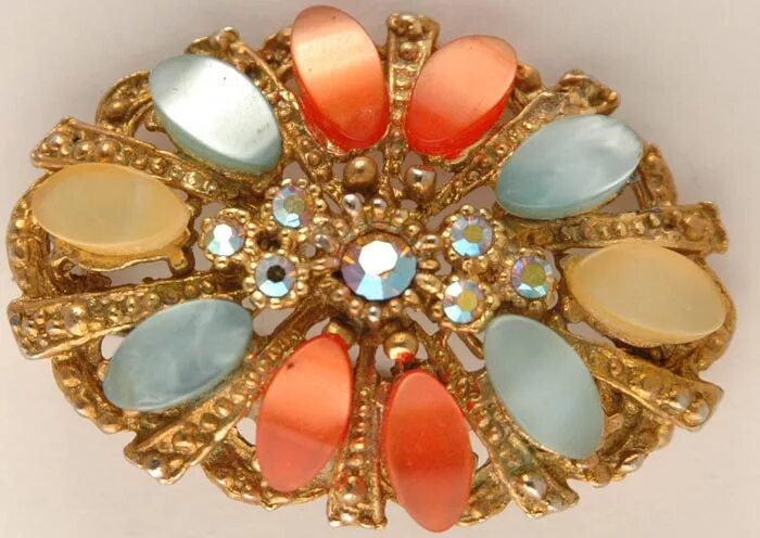 люцит что это материал. люцит. люцит камень. колье безель. украшения из люцита.