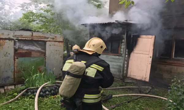 Заря горит. Пожар ковров микрорайон Заря. Пожар город ковров микрорайон Заря. Пожар город ковров микрорайон Заря завод. Заря сгорела