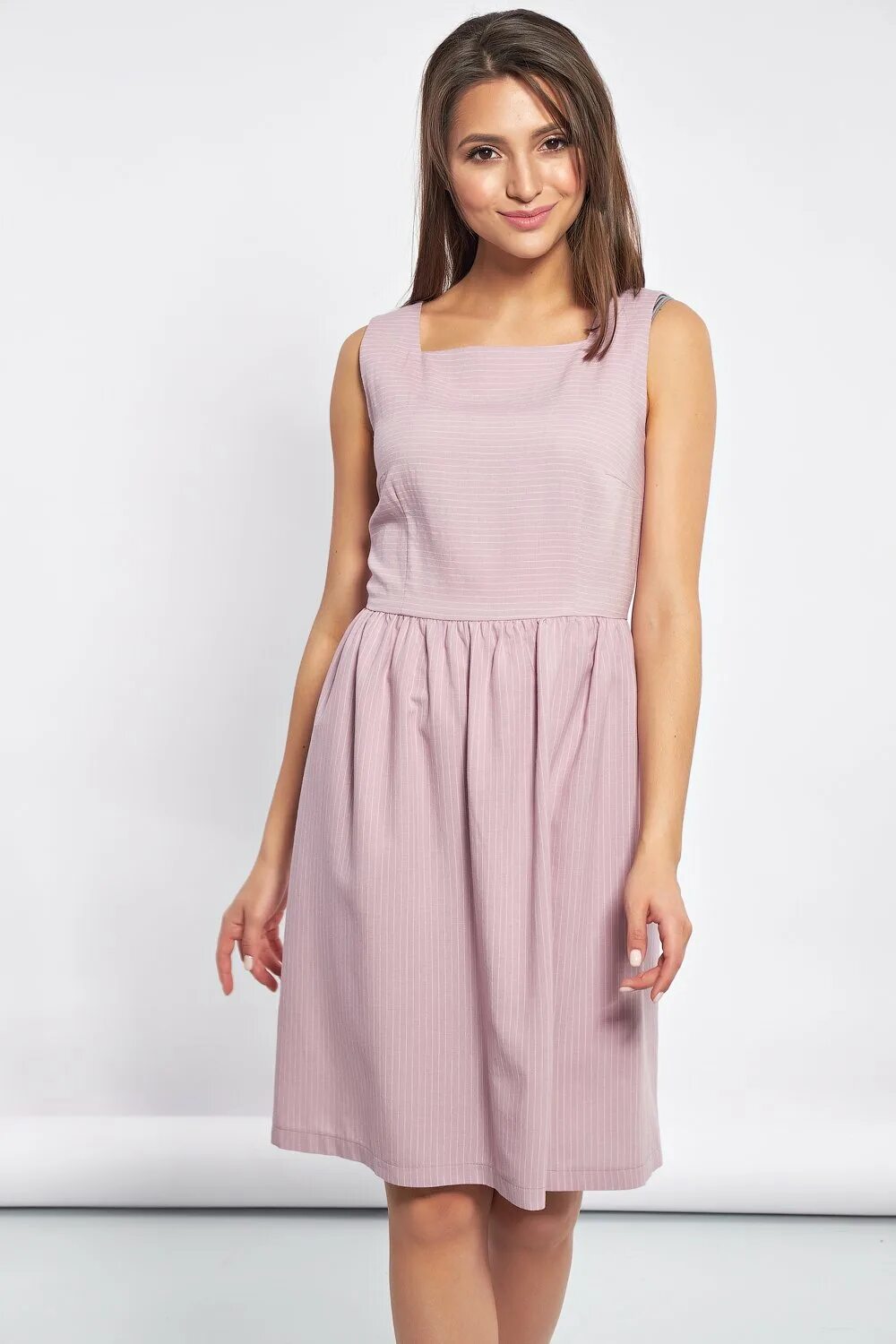 Сарафан с рукавами. Летнее платье с квадратным вырезом. Однотонные сарафаны. Сарафан легкий. Летнее платье однотонное.