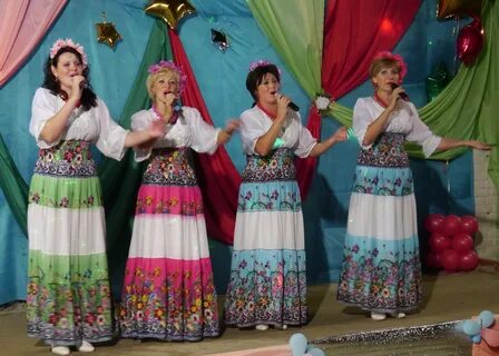Народный вокальный костюм