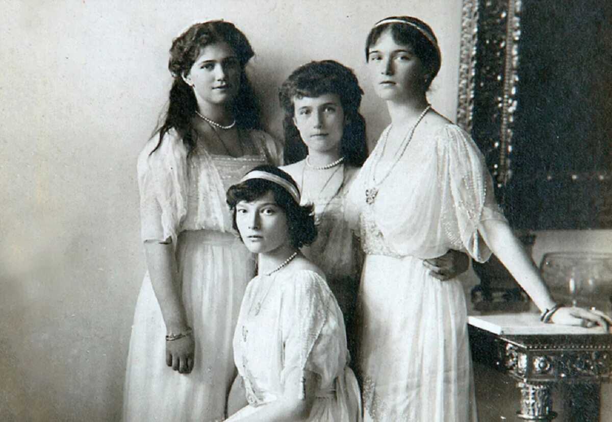 Ольга и татьяна романовы великие княжны. Великие княжны романовы анастасия. Великие княжны российские. Княжны романовы дочери николая 2. Великие княжны романовы дочери николая 2.