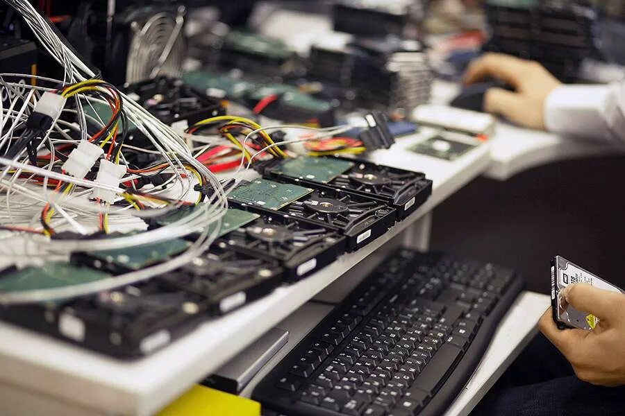 Восстановление данных с жесткого диска. Диагностика ноутбука. Прогар материнской платы. Апгрейд ноутбука. Пробил материнскую плату.