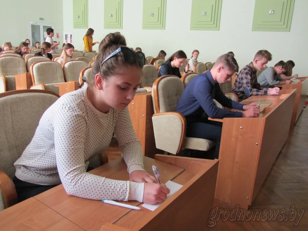 Фотографии новых школ Гродно. Школа номер 37 внутри Гродно. Гимназия 2 гродно