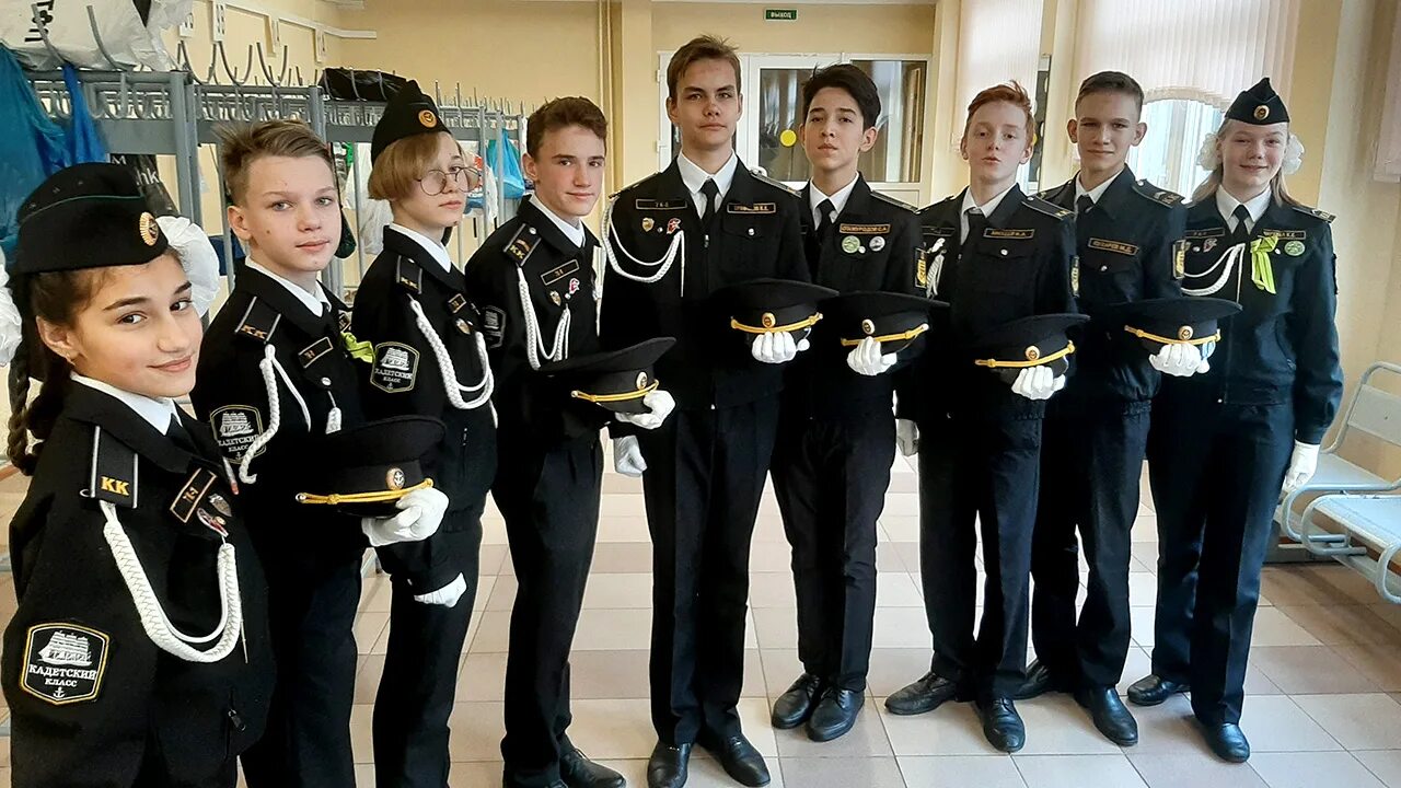 морская тематика на выпускной 11 класс. посвящение в нахимовцы на авроре. морской лицей приморского района 6 в. морская школа московский 164. клуб юных моряков.