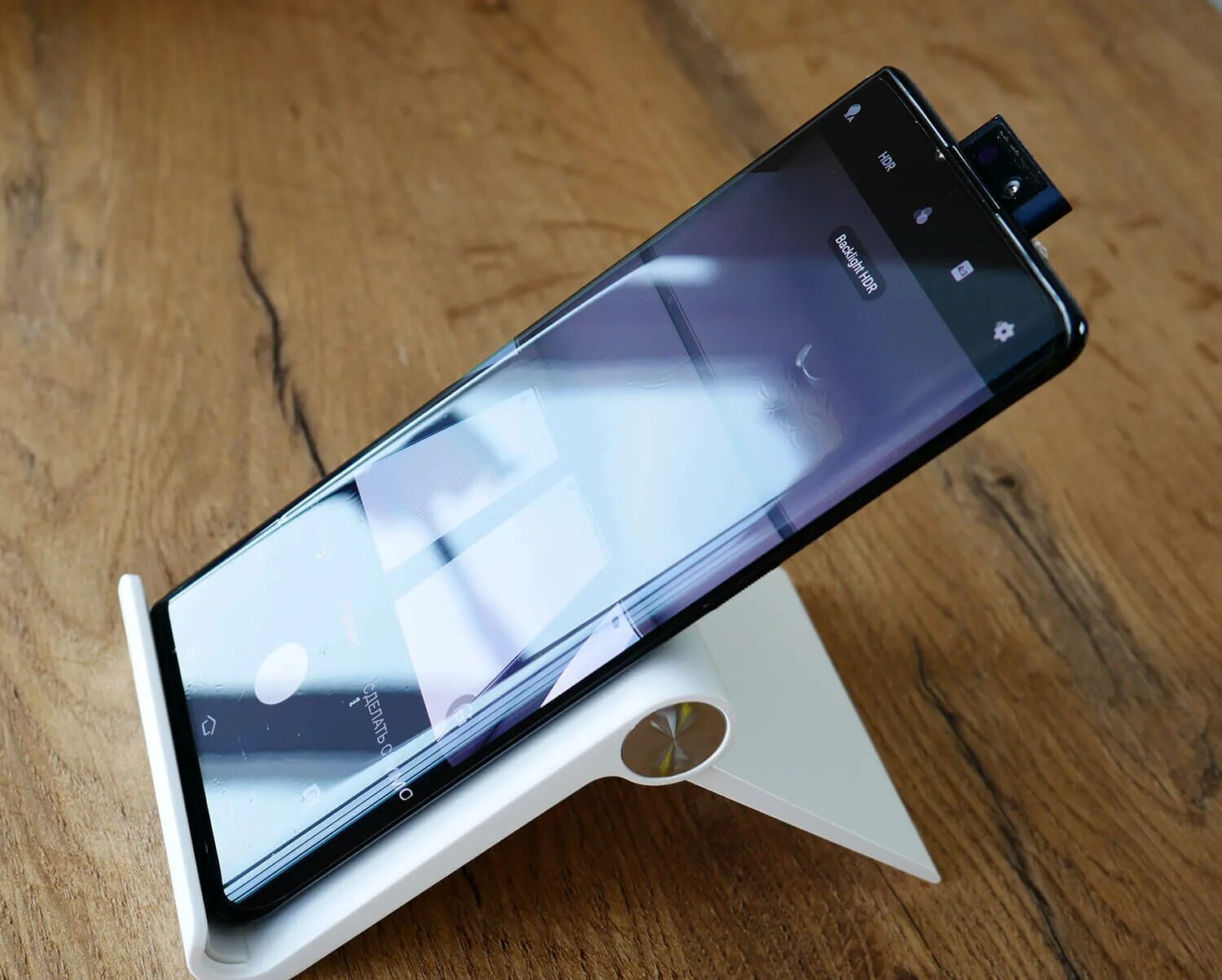 Лучшие изогнутые смартфоны. Sony xperia 2025. смартфоны sony xperia 2025. sony xperia 2025. смартфон сони xperia 2025.