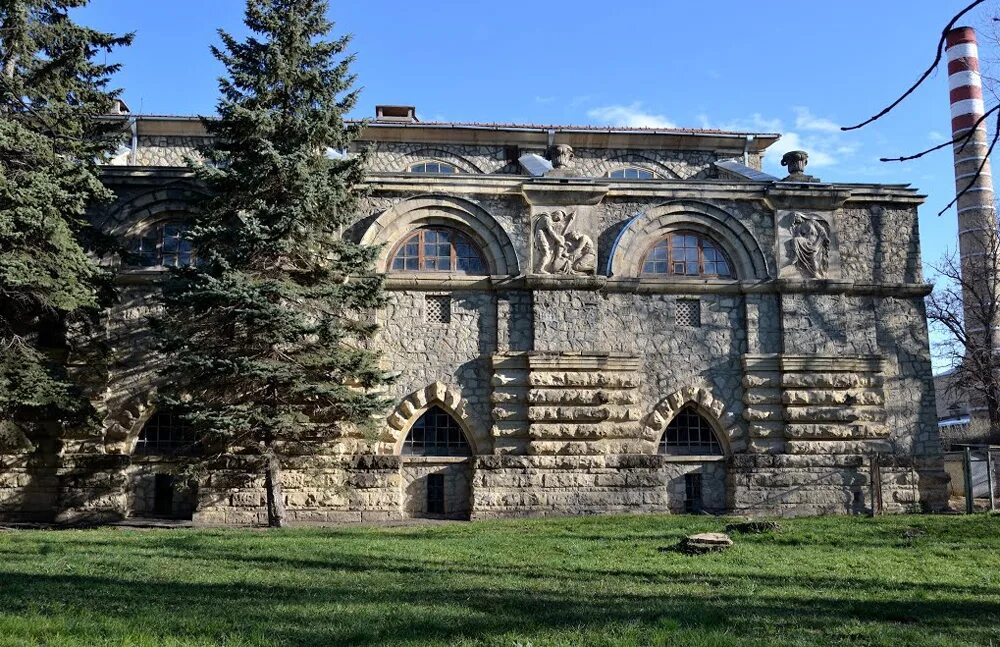 Ессентуки грязелечебница 1915. Ессентуки парк и грязелечебница. Грязелечебница Семашко Ессентуки. Алексеевская грязелечебница в Ессентуках 1915.